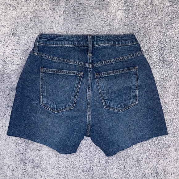 Universal Threads Curvy Vintage Midi Shorts - Picture 3 of 6